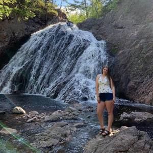 Meet your Posher, Mackenzie